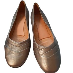 Naturalizer Leather Elegant Bronze Women's Flats 11N